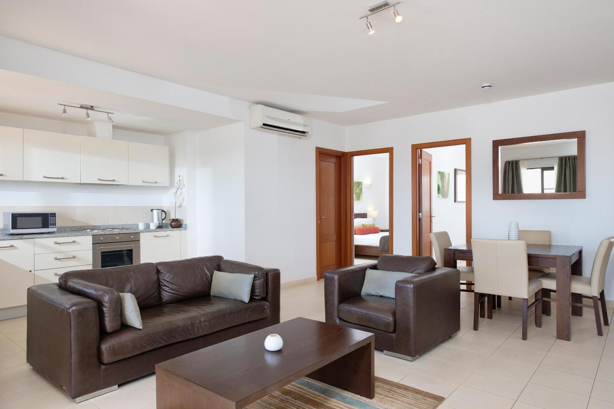 Apartmá se 2 ložnicemi (4 dospělí)